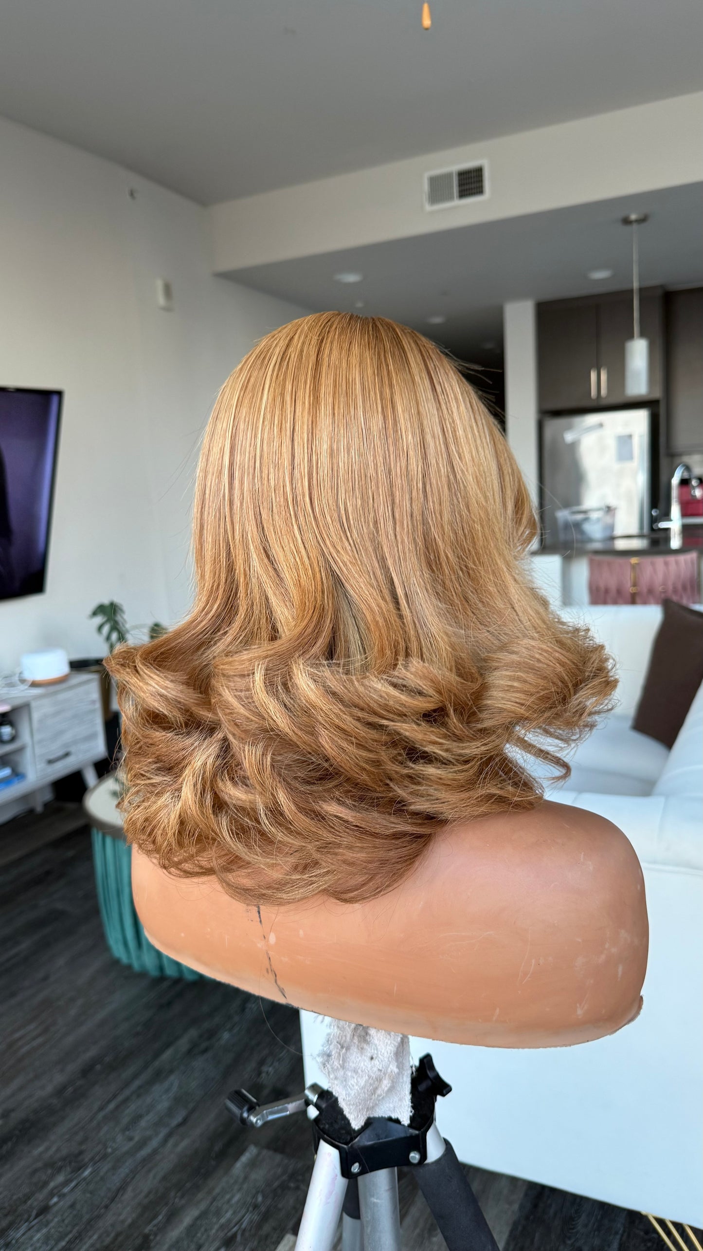 Ivy - Honey Blonde