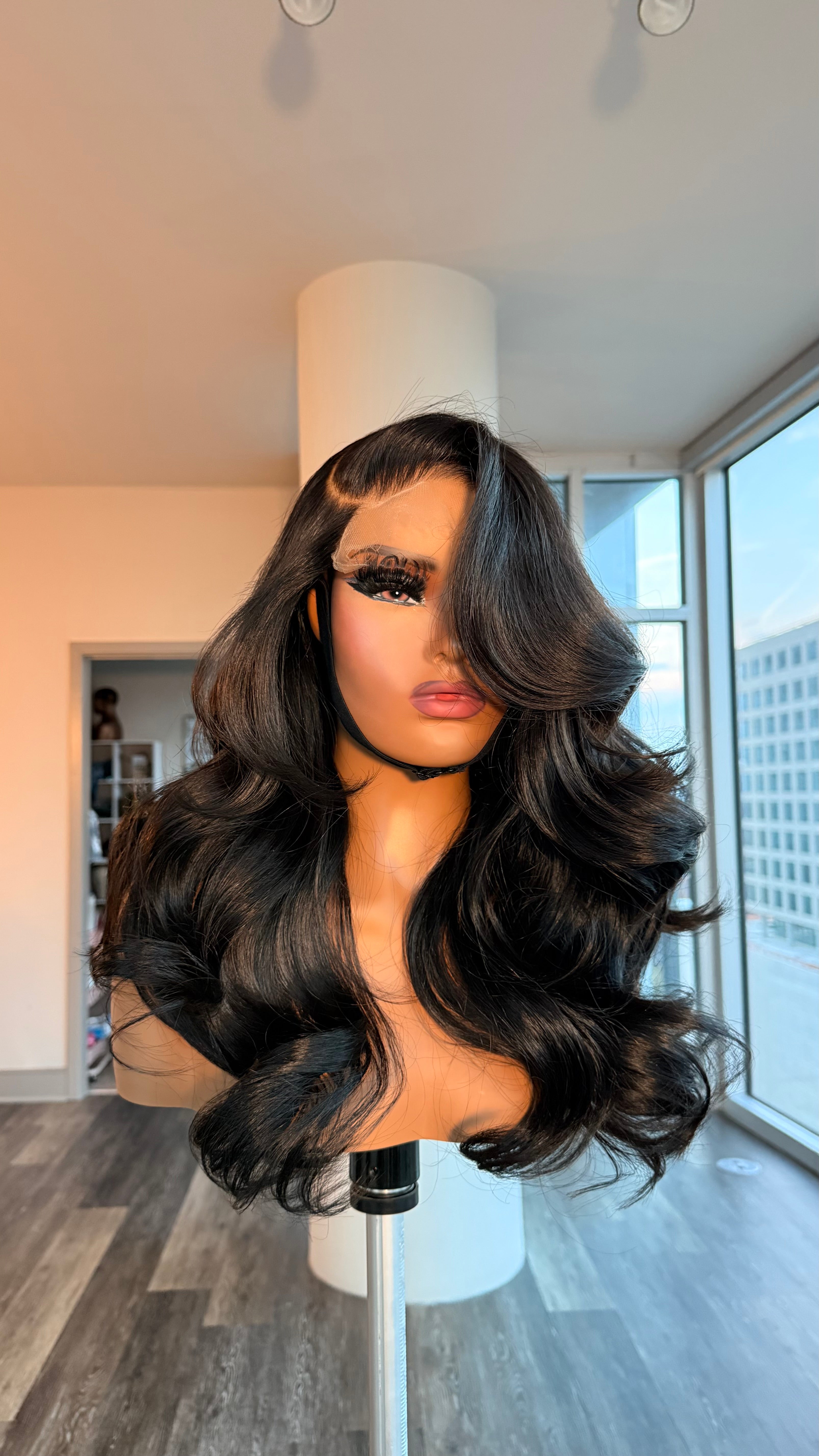 KOLORS: Natural (1B) | 5x5 Glueless